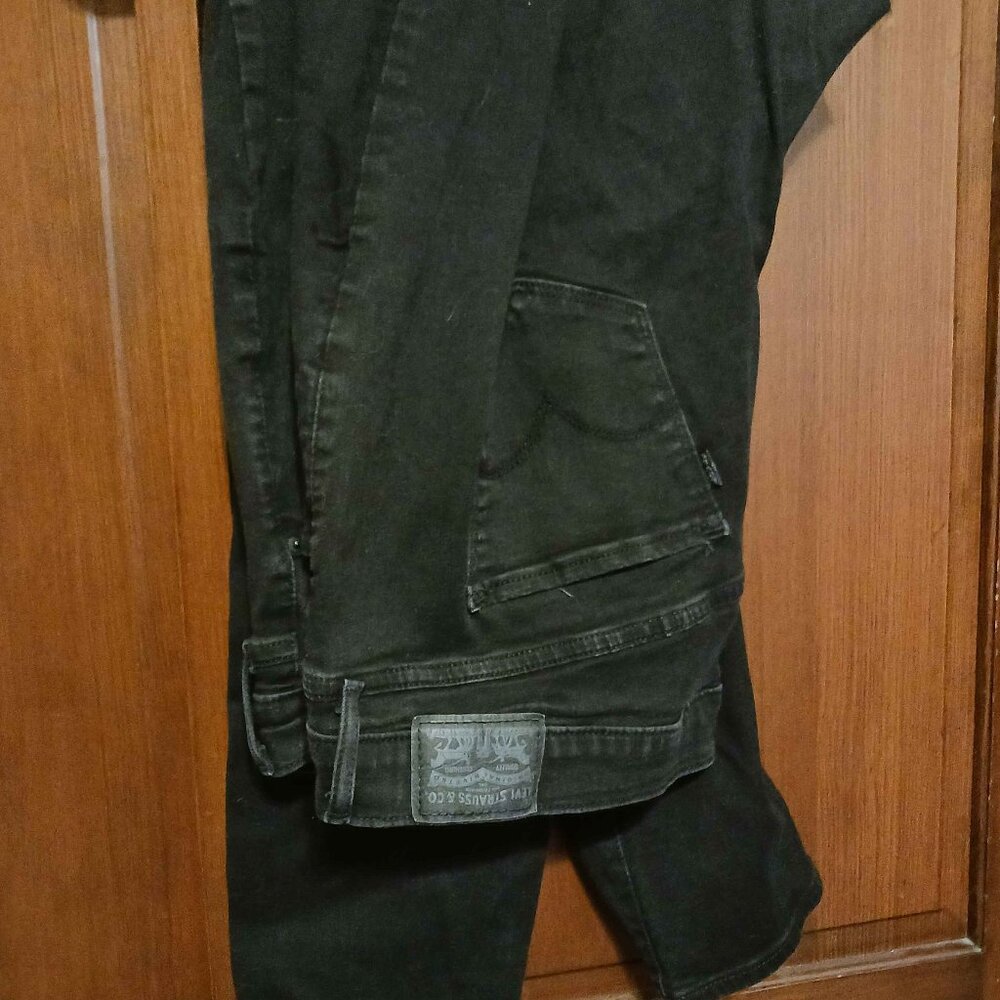 Black Levis Jeans 711 20W skinny fit